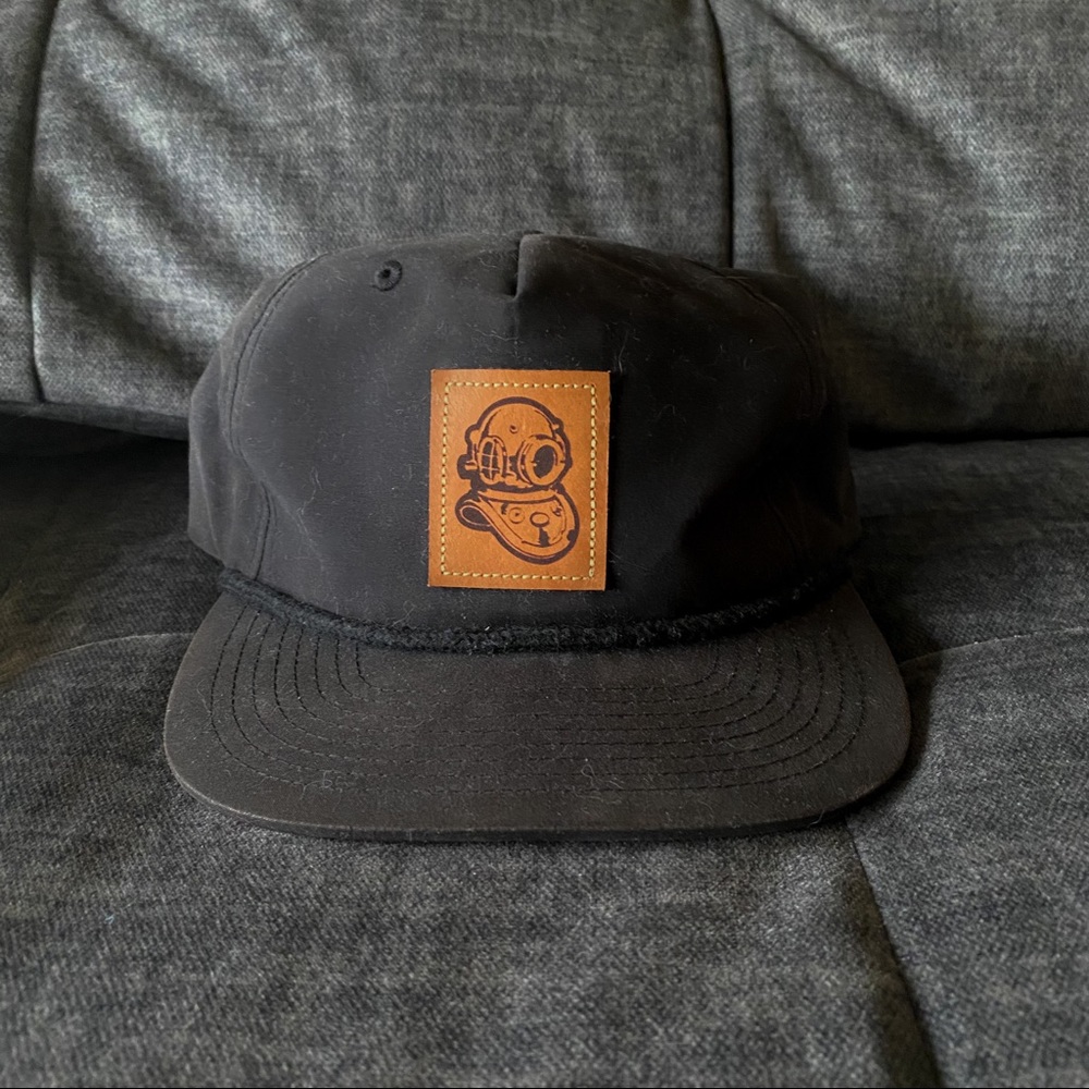 Divers Helmet logo straight bill hat